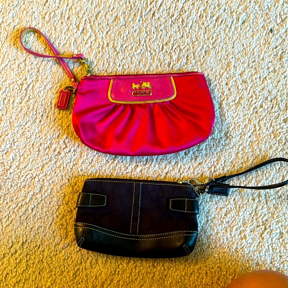 Set of clutches